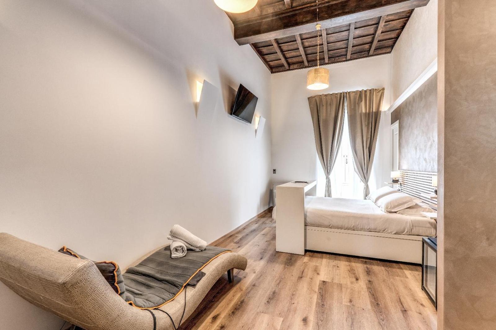 Bed & Breakfast Irooms Pantheon 4*